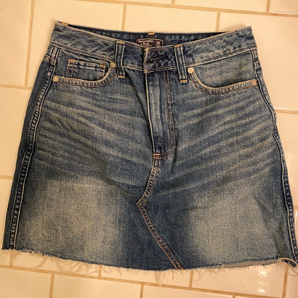 Abercrombie & Fitch Jean Skirt (size 25) - worn 3x